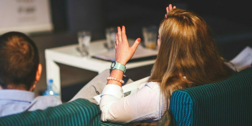 5 conseils pour convaincre vos proches en perte d’autonomie de se faire aider