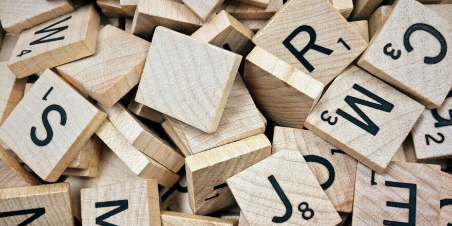 Pourquoi les vieux sont-ils fan de scrabble?